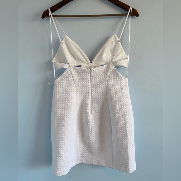 ZARA textured cut out white dress size M - Picture 6 of 9